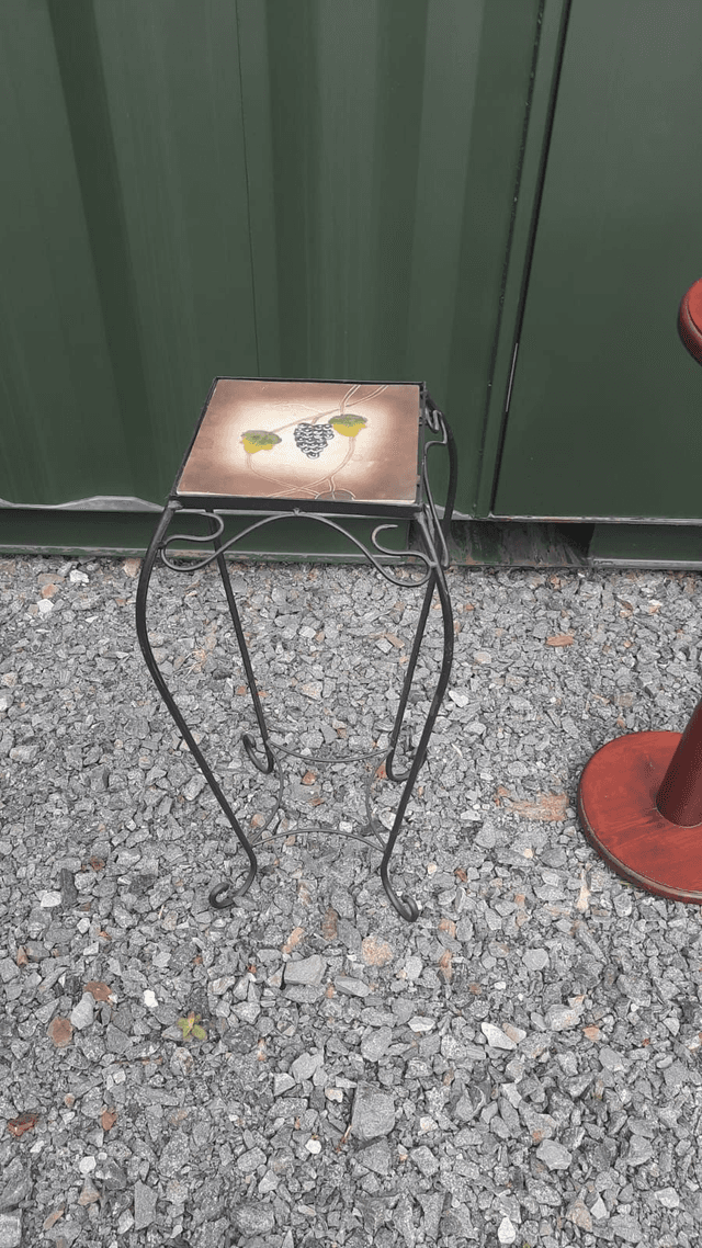Plant stand (70*23)